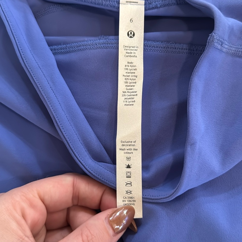 Lululemon Wide Leg leggings women’s size 6 - Picture 3 of 3